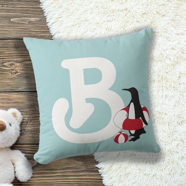 Coussin Monogramme Bleu clair Cute Penguin Enfants (Créateur téléchargé)