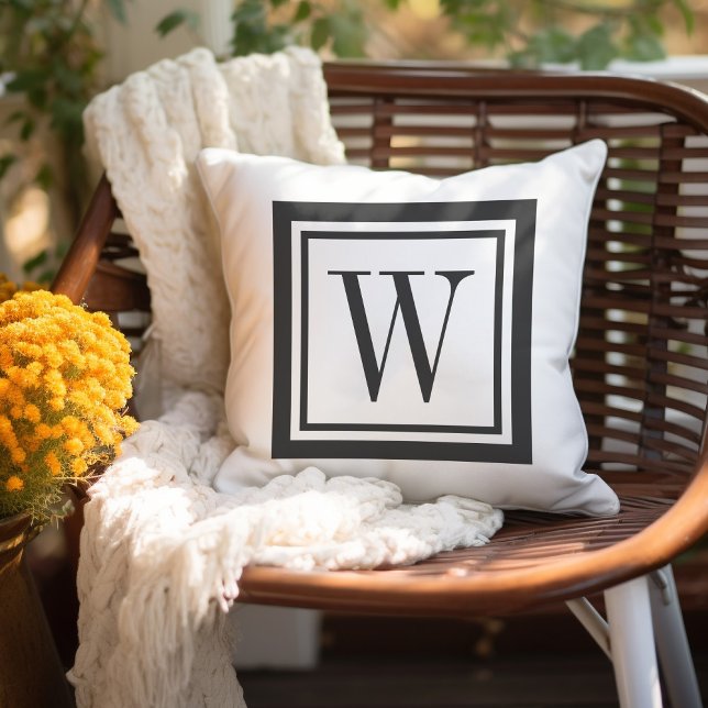 Coussin Monogramme Carré classique gris et blanc (Créateur téléchargé)
