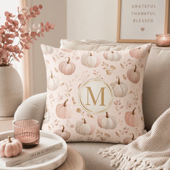 Coussin Monogramme Citrouille Pastel – Initiale Personnali (Créateur téléchargé)