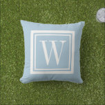 Coussin Monogramme Classique Carré Bleu Ciel et Blanc<br><div class="desc">Concevez votre propre coussin personnalisé dans n'importe quelle combinaison de couleurs pour coordonner parfaitement avec votre décoration intérieure dans n'importe quel espace ! Utilisez les outils de conception pour changer la couleur de fond et la couleur de la bordure carrée, ou ajoutez votre propre texte pour inclure un nom, des...</div>