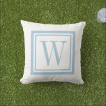 Coussin Monogramme Classique Carré Bleu Ciel et Blanc<br><div class="desc">Concevez votre propre coussin personnalisé dans n'importe quelle combinaison de couleurs pour coordonner parfaitement avec votre décoration intérieure dans n'importe quel espace ! Utilisez les outils de conception pour changer la couleur de fond et la couleur de la bordure carrée, ou ajoutez votre propre texte pour inclure un nom, des...</div>