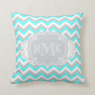 Coussin Monogramme de Chevron de pièce de joli Aqua et de