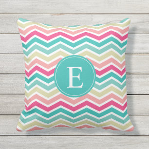 Coussin Monogramme de Chevron Turquoise rose