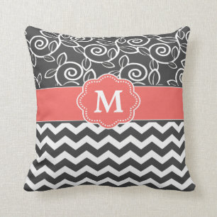 Coussin Monogramme de corail gris de Chevron