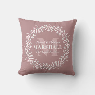 Coussin Monogramme de couronnes roses à deux jeunes mariés