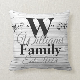 Coussin Monogramme de famille Faux Wood personnalisé