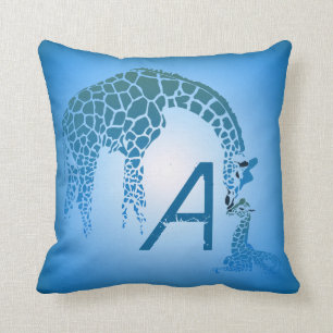 Coussin Monogramme de Girafe Mère et Bébé  bleu