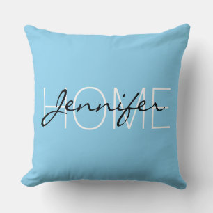 Coussin monogramme de la maison couleur bleu bébé