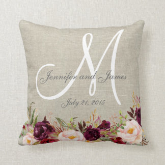 Coussin Monogramme de lin beige floral de Bourgogne Mariag