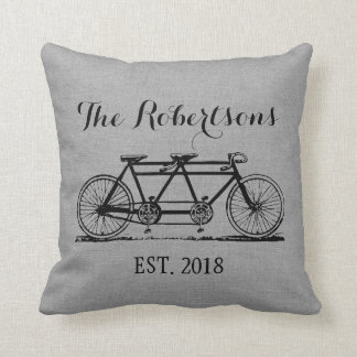 Coussin Monogramme de Mariage Vintage à vélo gris rustique