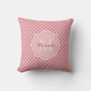 Coussin Monogramme de Quatrefoil Rose Chic Avec Nom