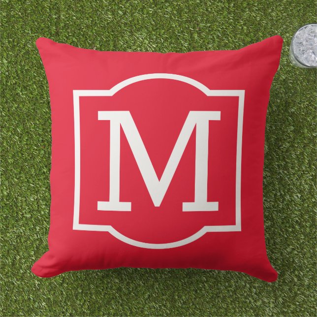 Coussin Monogramme entre parenthèses rouge blanc gras (Herbe)