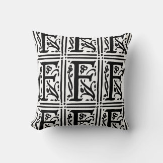 Coussin Monogramme F Modèle floral noir et blanc initial