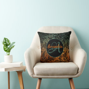 Coussin Monogramme floral noir orange et vert moody