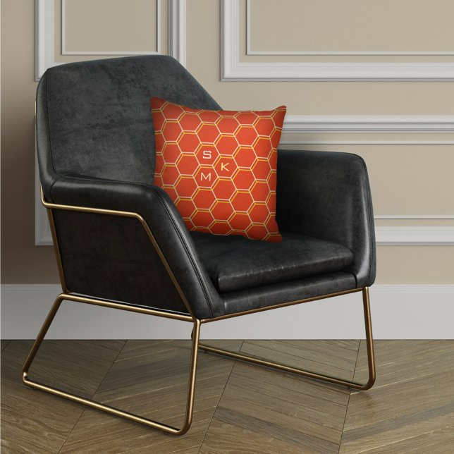 Coussin Monogramme hexagone motif orange jaune Manly (Créateur téléchargé)