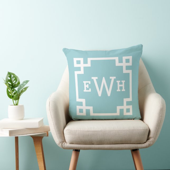 Coussin Monogramme Initial Clé Grecque Aqua Classique (Chaise)