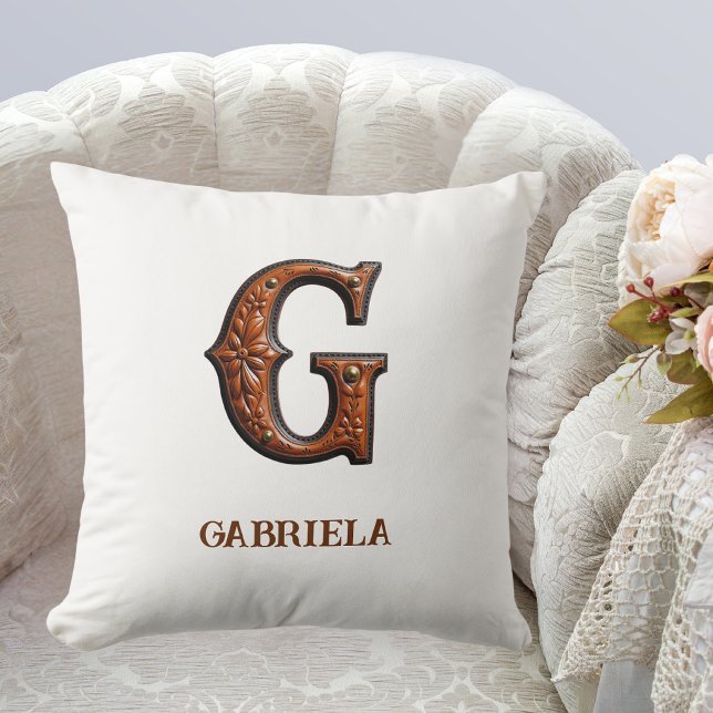 Coussin Monogramme Initial G en Cuir Occidental Travaillé (Créateur téléchargé)
