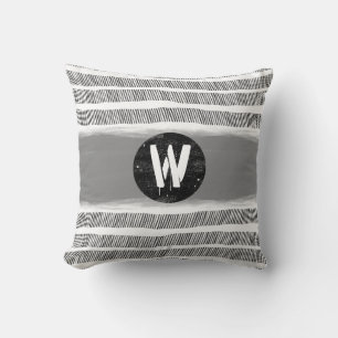 Coussin monogramme motif noir blanc et gris boho