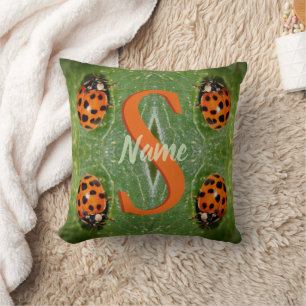 Coussin Monogramme personnalisé initial nom Art coccinelle