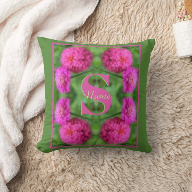 Coussin Monogramme personnalisé initial Nom Zinnias roses (Couverture)