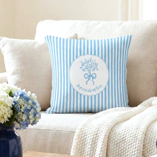 Coussin Monogramme Préppy à rayures blanches et bleues fan (Créateur téléchargé)
