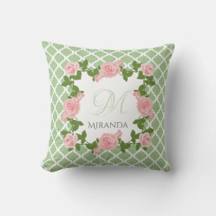 Coussin Monogramme rose rose du Quatrefoil vert du Nil