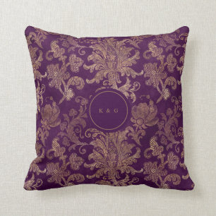 Coussin monogramme royal de damas d'or violet