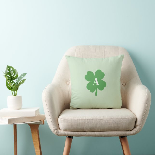 Coussin Monogramme Shamrock irlandais (Chaise)
