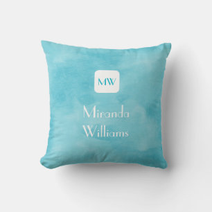 Coussin Monogramme turquoise simple et chic Aqua portant l