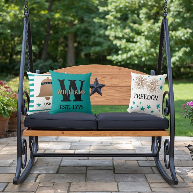 Coussin Monogramme unique cuivre et turquoise patriotique  (Créateur téléchargé)