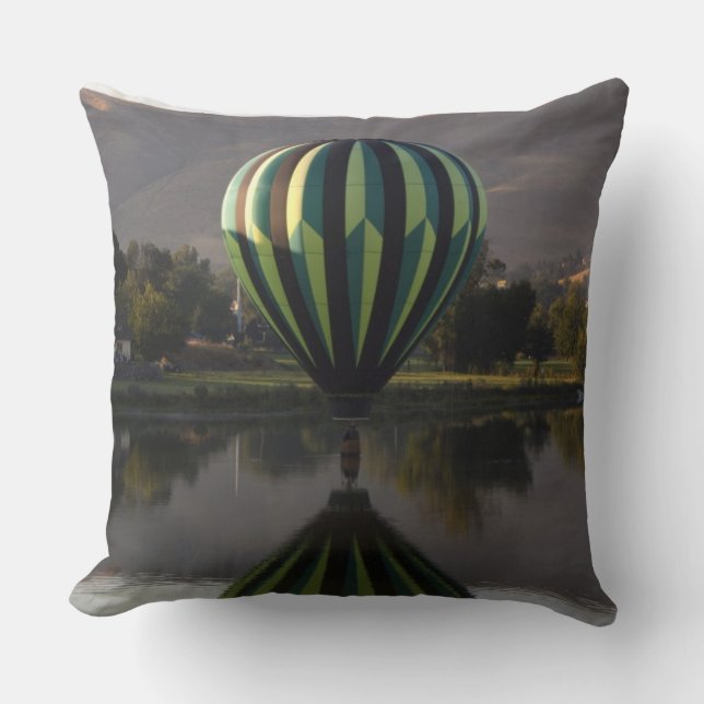 Coussin Montgolfière au-dessus de la rivière Yakima (Recto)