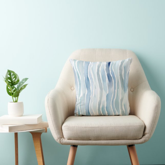 Coussin Motif à rayures bleues à l'aquarelle moderne (Chaise)