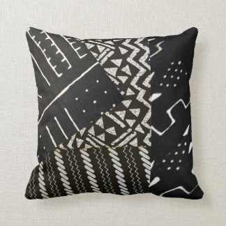 Coussin Motif africain noir et blanc