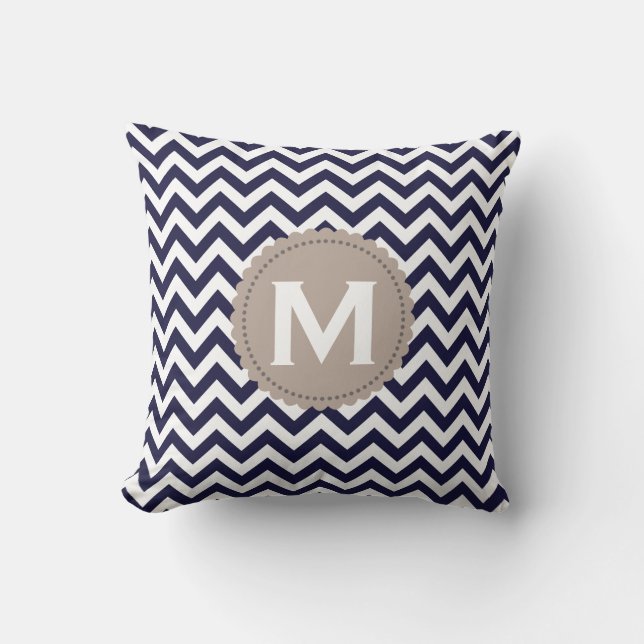 Coussin Motif blanc de Chevron de monogramme de bleu (Recto)