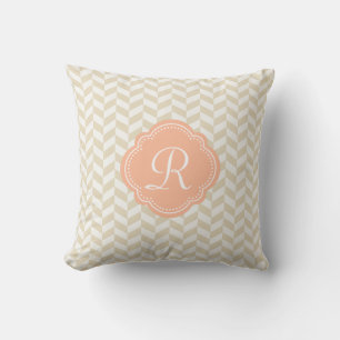 Coussin Motif Chevron beige Herringbone avec Monogramme