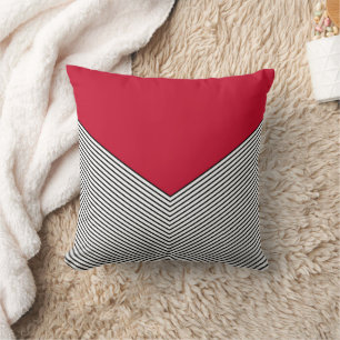 Coussin Motif chevron noir et blanc et triangle rouge