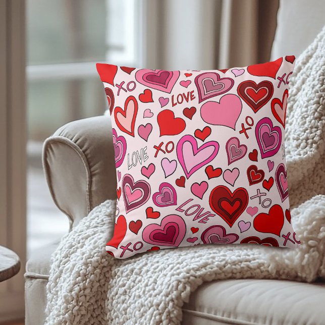 Coussin Motif d'amour de cœurs roses rouges mignons Blush (Créateur téléchargé)