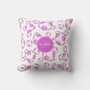 Coussin motif de balles de football blanc et rose girly