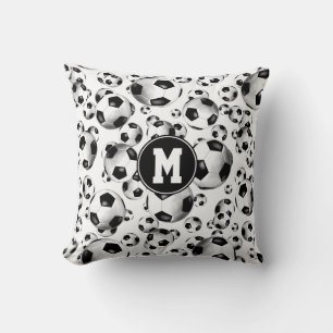 Coussin motif de ballons de football traditionnel look 3D 