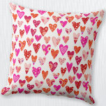 Coussin Motif de coeur Rouge rose moderne<br><div class="desc">Coeur contemporain moderne motif en rouge,  rose et orange. Design lumineux et heureux. Art original de Nic Squirrell.</div>
