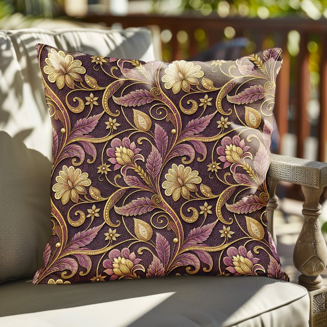 Coussin Motif de fleurs embossées violettes et dorées (Créateur téléchargé)