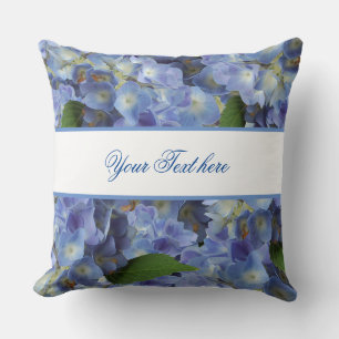 Coussin motif de fleurs en bleu