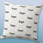 Coussin Motif de logo simple<br><div class="desc">Un logo minimaliste simple pour favoriser la fidélité à la marque et promouvoir votre petite entreprise. Remplacez le logo par le vôtre et modifiez la couleur arrière - plan dans l'outil de conception pour customiser.</div>