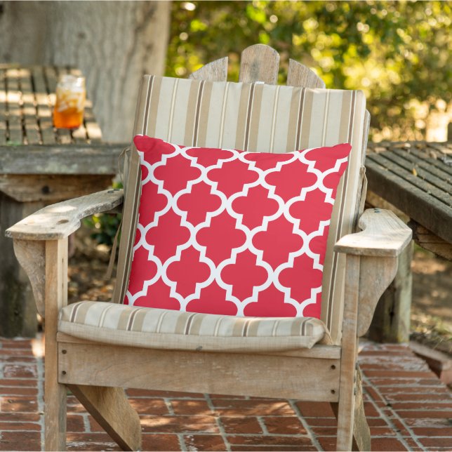 Coussin Motif de Quatrefoil Rouge Marocain moderne (Chaise)