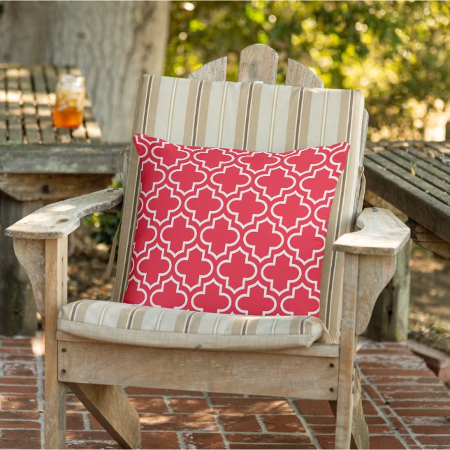 Coussin Motif de Quatrefoil Rouge Marocain moderne (Chaise)