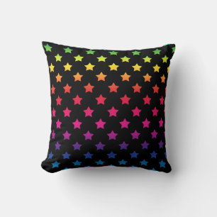 Coussin Motif d'étoiles arc-en-ciel sur fond noir