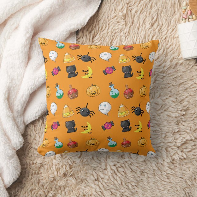 Coussin Motif d'Halloween mignon avec arrière - plan orang (Couverture)