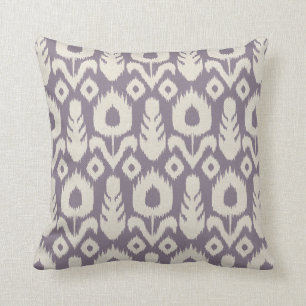 Coussin Motif d'Ikat en lavande et naturel floraux