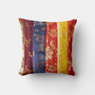 Coussin Motif doré rouge en soie chinoise
