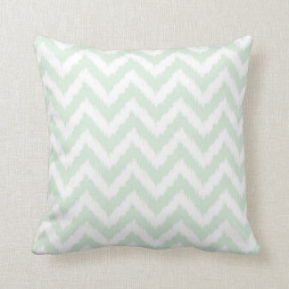 Coussin Motif en bon état moderne de Chevron Ikat